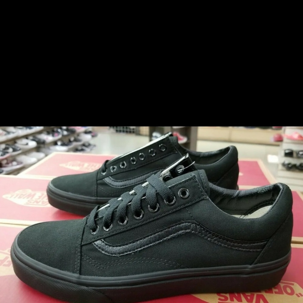 Black vans
